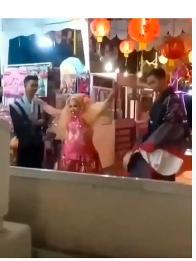 Lagu 'Keke Bukan Boneka' Jadi Trending, Ini 7 Potret Dibalik Layar Video Klip Kekeyi