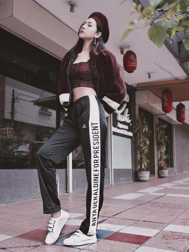 [Bintang] Anya Geraldine