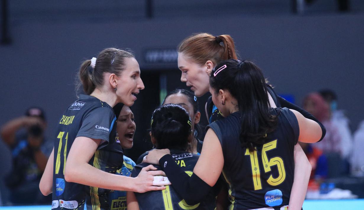 <p>Selebrasi para pemain Jakarta Electric PLN, Katerina Zhidkova (kiri) dkk setelah mencetak angka saat menghadapi Gresik Petrokimia Pupuk Indonesia pada laga seri keempat putaran kedua PLN Mobile Proliga 2024 di GOR Terpadu A. Yani, Pontianak, Sabtu (22/6/2024). Jakarta Electric PLN menang 3-0 (25-23, 25-18, 25-22). (Dok. PBVSI)</p>
<p>&nbsp;</p>
