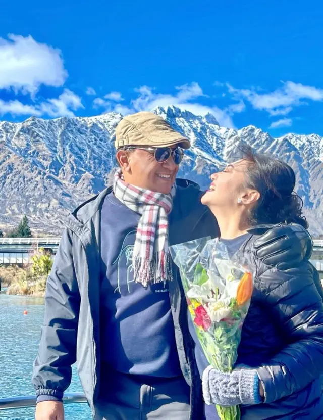 12 Tahun bersama, 9 potret kebersamaan Bella Saphira dan Agus Surya Bakti yang mesranya layaknya ABG