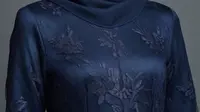 Top 3 Islami: 6 Model Gamis Brokat Navy untuk Wanita Usia 30-an, Tren Pilihan Busana Muslimah Idul Adha 2025