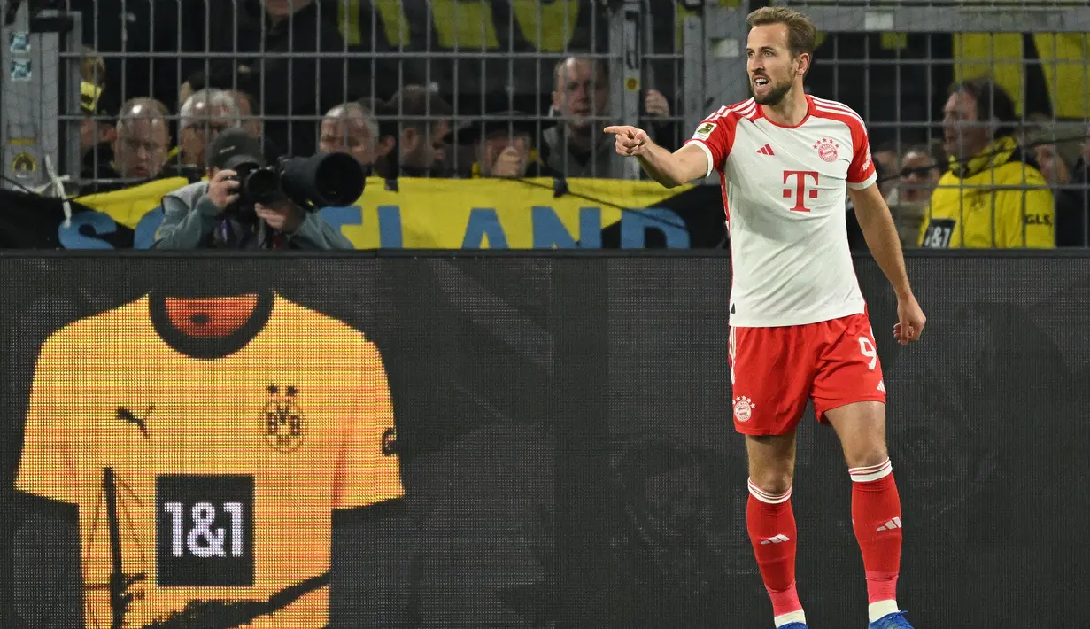 Dini hari tadi, tuan rumah Borussia Dortmund menjamu rival abadi mereka, Bayern Munchen di laga bertajuk Der Klassiker. (INA FASSBENDER / AFP)