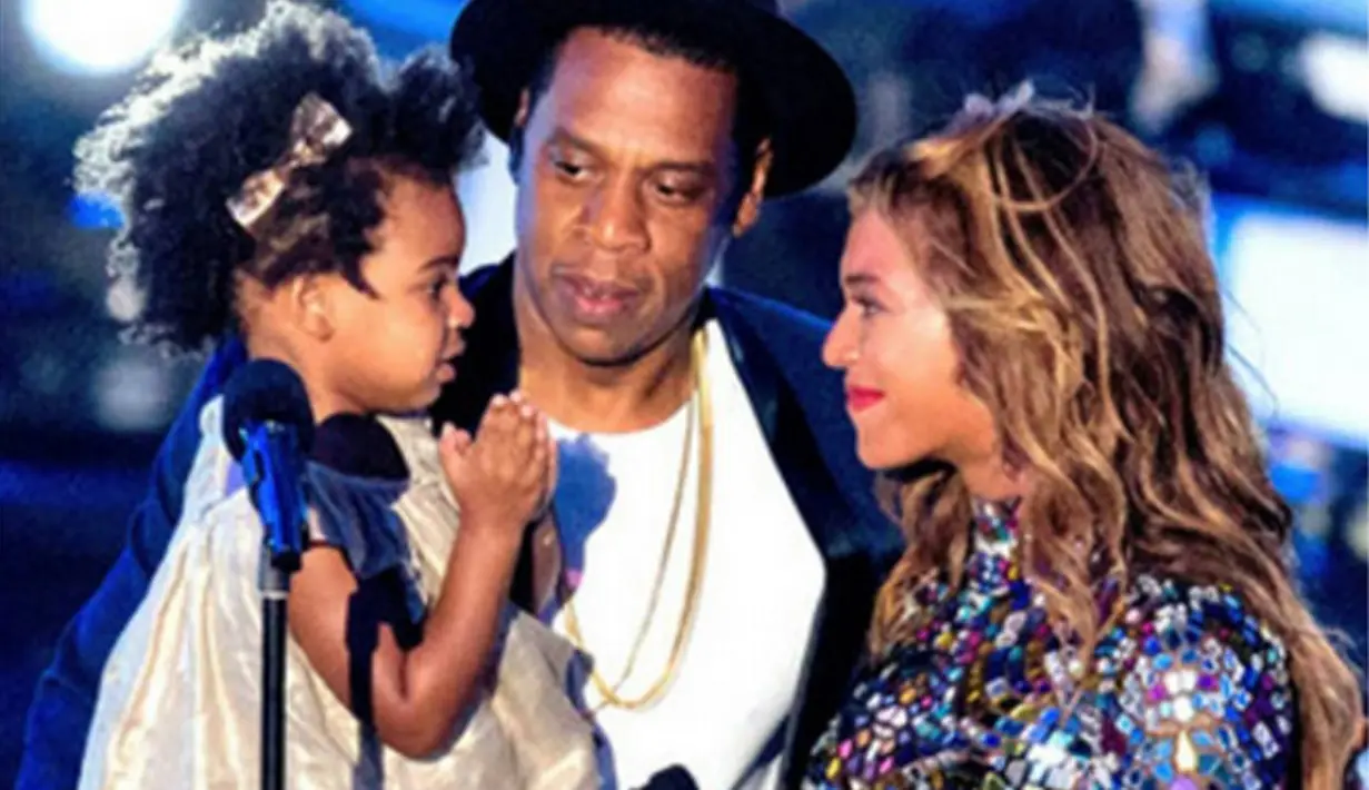 Melansir Ace Showbiz, dilaporkan bahwa kondisi kehamilan Beyonce saat ini cukup mengkhawatirkan dan sebagai seorang suami tentunya Jay-Z mengambil tindakan untuk menjaga sang istri. (Instagram/jayzfanspot)