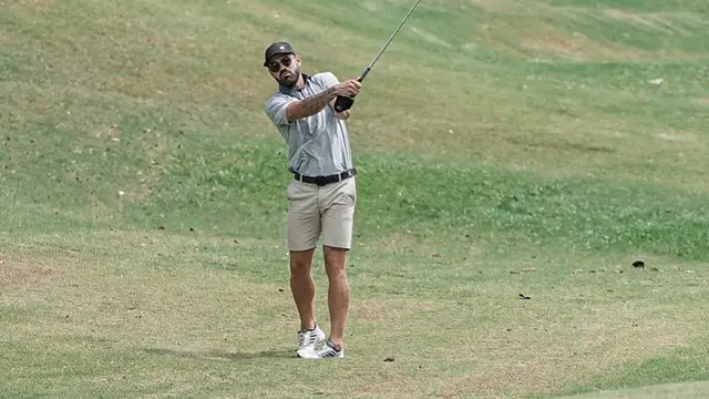5 Momen Aryn Williams Bermain Golf, Gelandang Persebaya
