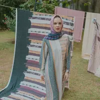 CottonInk dan Ria Miranda berkolaborasi menghadirkan busana muslim (Foto: Tencel)