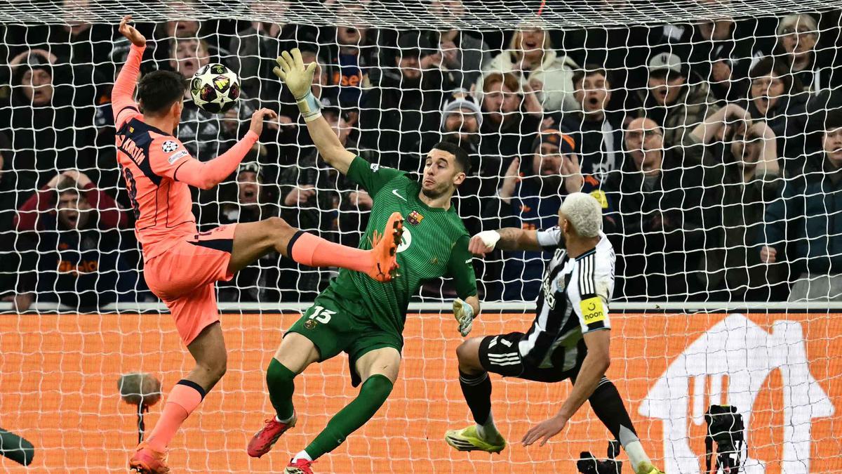 Top 3 Berita Bola: Momen Bersejarah Newcastle vs Barcelona di Liga Champions