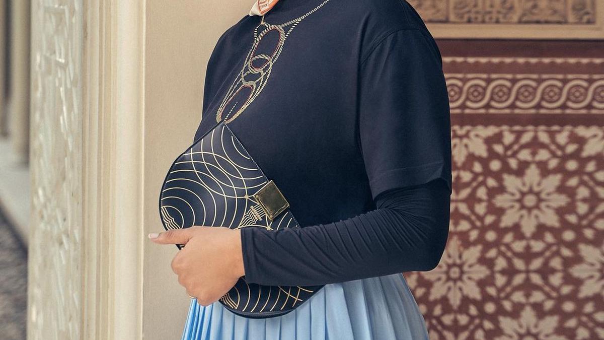 4 Gaya Gamis Paula Verhoven hingga Febby Rastanty, Inspirasi Muslimah Bertubuh Tinggi