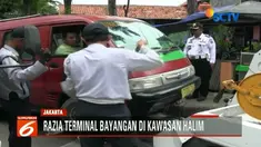 Petugas Dishub langsung membawa angkutan itu ke Kantor Sudin Perhubungan. Sementara, belasan kendaraan juga mendapat  sanksi tilang.