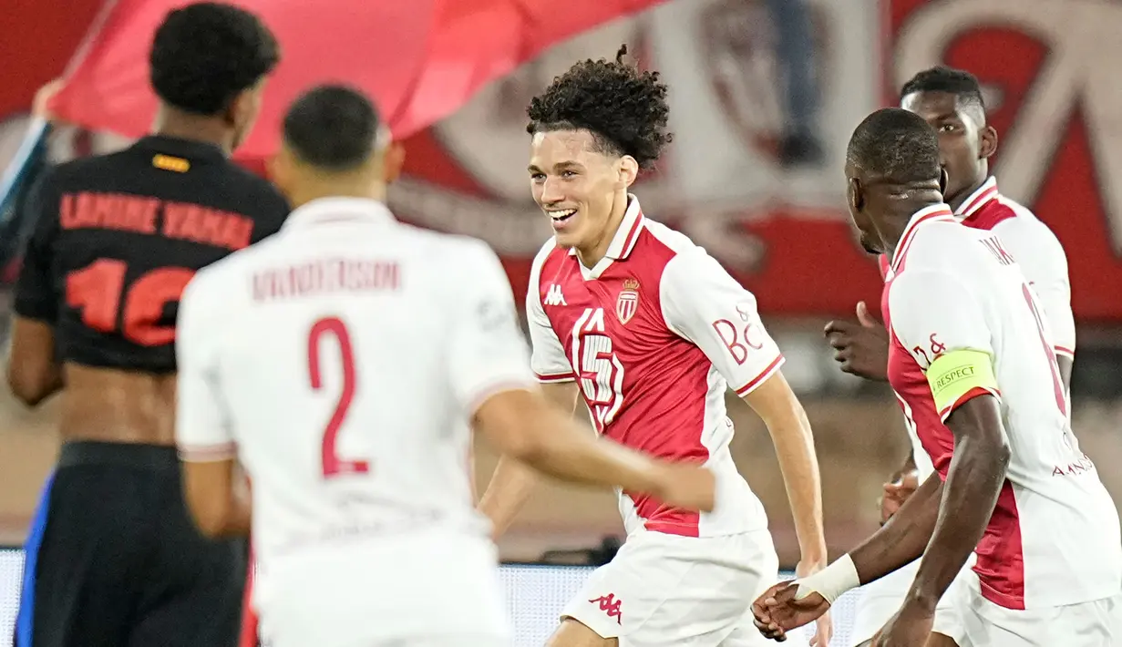 Pada menit ke- 16, AS Monaco membuka keunggulan lewat gola yang dicetak Maghnes Akliouche. (AP Photo/Laurent Cipriani)