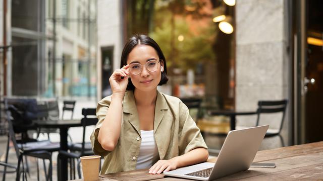 wanita juli ketahanan mental