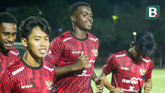 Foto: Matangkan Persiapan Akhir di Surabaya, Timnas Indonesia U-19 Gelar Latihan Terbuka Perdana Jelang Piala AFF U-19 2024