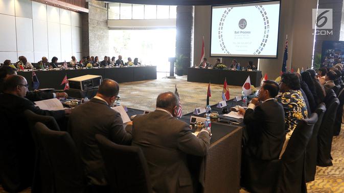 Suasana Process Business Forum 2018 yang dihadiri para pebisnis dari beberapa negara termasuk Indonesia membahas upaya pengentasan perdagangan orang, perbudakan modern beserta sejumlah isu turunannya di Bali, Senin (6/8). (Liputan6.com/Johan Tallo)