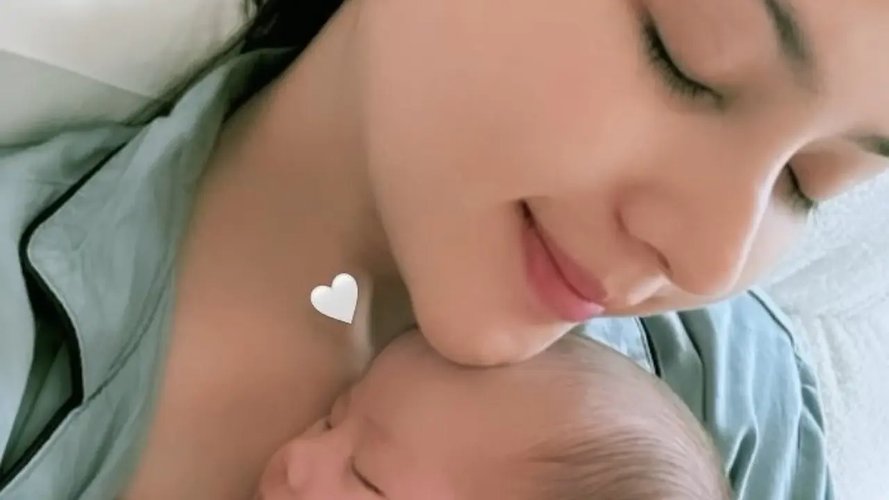 Jessica Mila bersama buah hati (Instagram/jscmila)