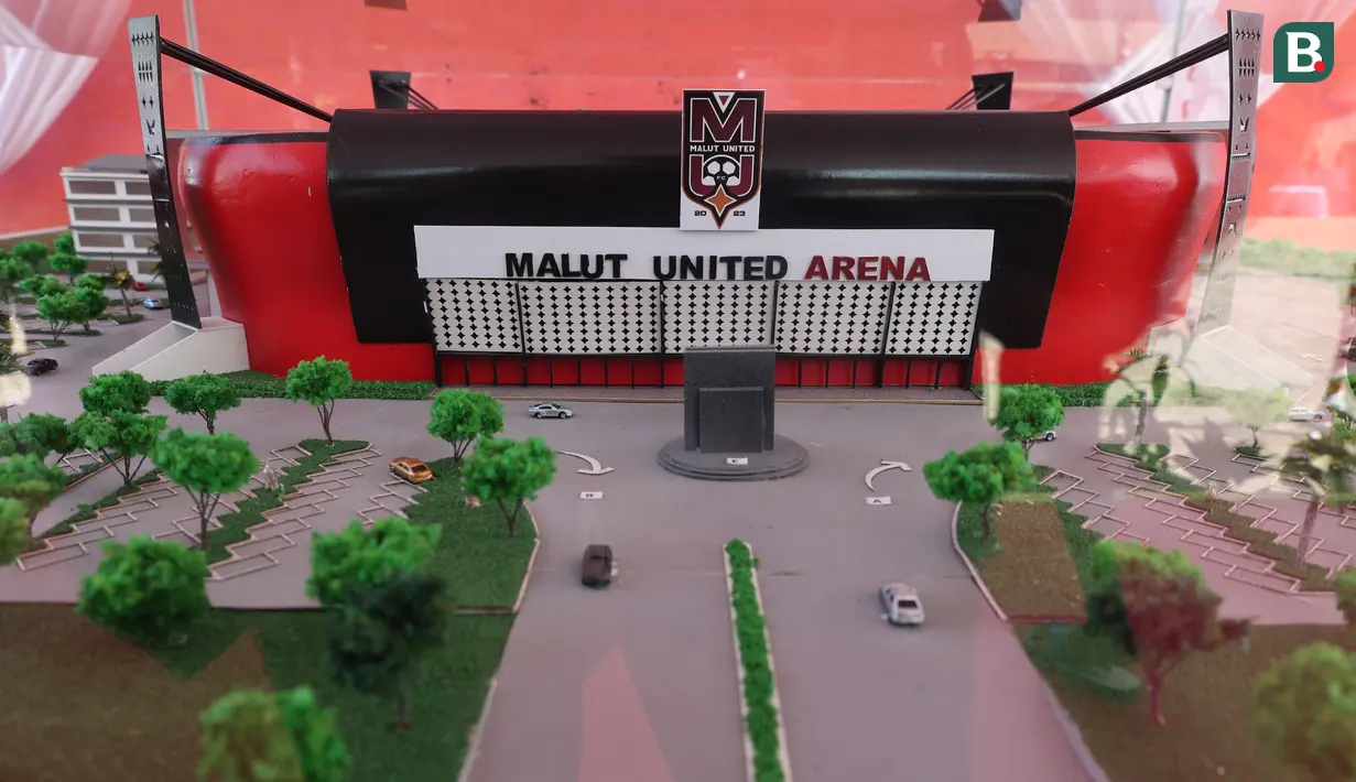 Bentuk tiga dimensi dari Stadion Malut United Arena dipamerkan dalam acara peletakan batu pertama pembangunan Stadion Malut United Arena di Kota Sofifi, Maluku Utara, Senin (14/8/2023). Stadion tersebut akan menjadi stadion termegah di Indonesia Timur dan merupakan stadion pertama yang dimiliki klub sepak bola di Indonesia. (Bola.com/Okie Prabhowo)