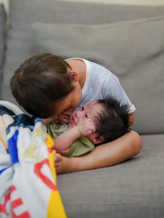 Kiano dan Kenzo anak Baim dan Paula (Instagram/baimwong)