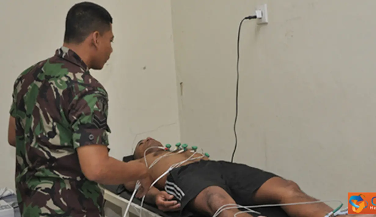 Citizen6, Surabaya: Sebanyak 51 Casis Pama dan Bintara TNI AL mengikuti seleksi masuk Dikpaintel dan Pendidikan Bintara Intelijen (Dikbaintel) TNI AL Angkatan tahun 2012 di Kobangdikal, Jumat (14/9). (Pengirim: Penkobangdikal).