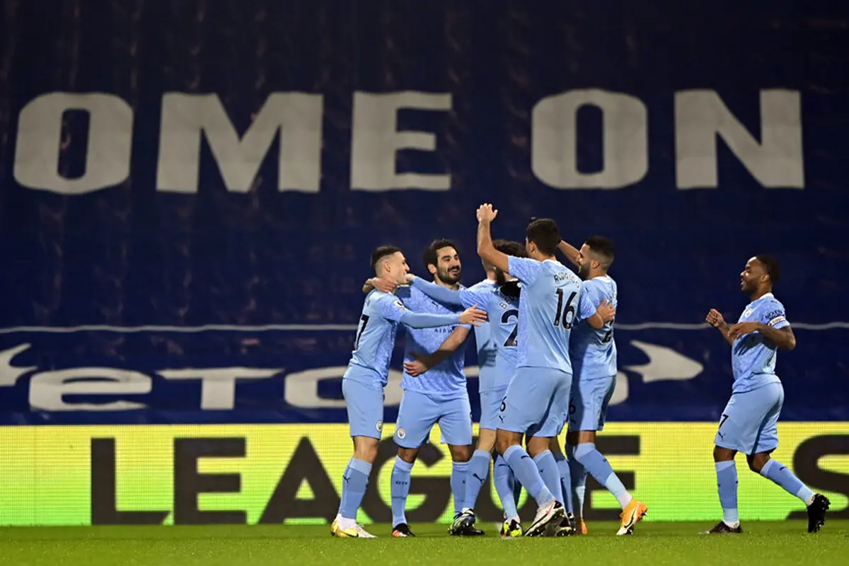 FOTO: Bantai WBA, Manchester City Kudeta MU dari Puncak Klasemen Liga Inggris
