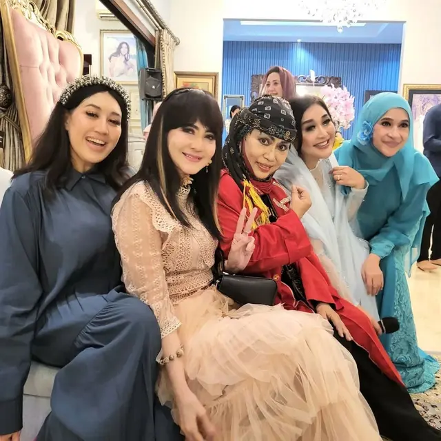 Paramitha Rusady menggelar pesta ulang tahun ke-56 (Foto: Instagram @itadyahpurnamasari)