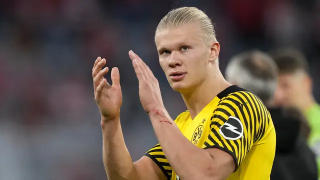 Foto: Erling Haaland Sang Predator Borussia Dortmund