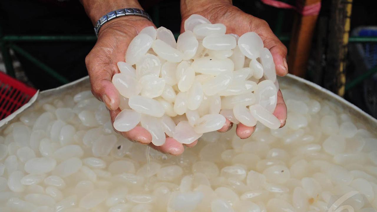 Berkah Ramadan, Kolang-kaling Laris Manis 