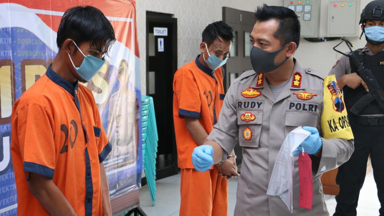 Polres Kebumen meringkus tiga napi asimilasi dari Lapas Terbuka Nusakambangan karena pencurian sepeda motor. (Dok. Polres Kebumen, Liputan6.com/Galoeh Widura)