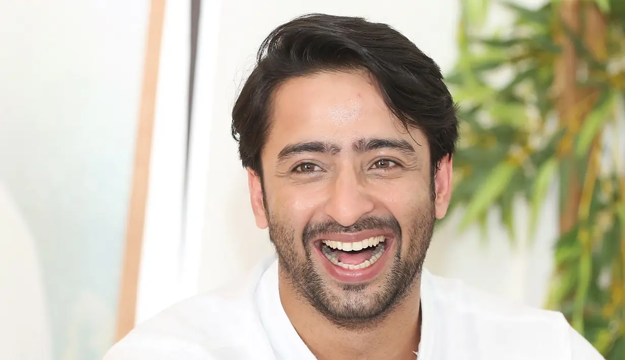 Bukan kali ini saja bagi aktor asal India terlibat dalam layar kaca di Indonesia. Sebelumnya, pemeran Arjuna dalam serial Mahabharata itu pernah terlibat dalam Malaikat Tak Bersayap. (Bambang E Ros/Bintang.com)