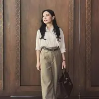 Prilly Latuconsina ala wanita karier (Instagram/prillylatuconsina96)