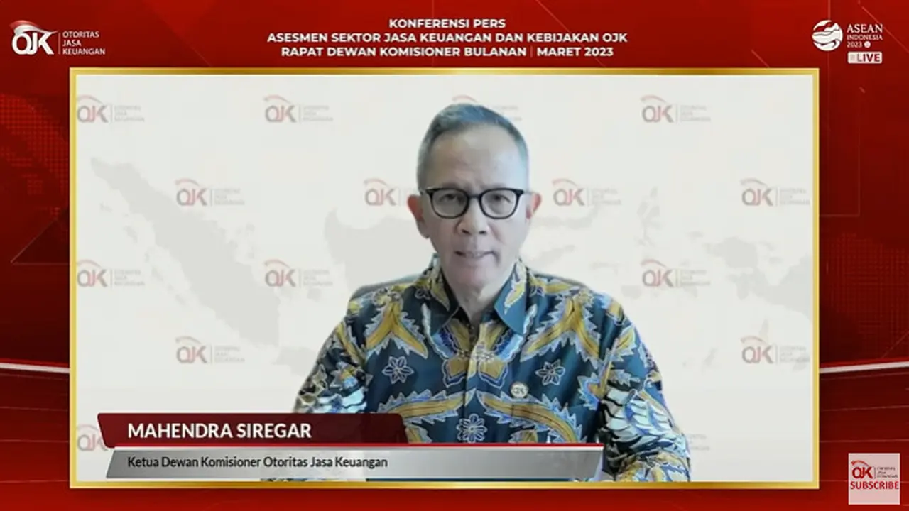 Ketua Dewan Komisioner Otoritas Jasa Keuangan (DK OJK) Mahendra Siregar