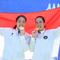 Petenis ganda putri Indonesia, Aldila Sutjiadi/Janice Tjen, berhasil merebut medali emas SEA Games 2025 setelah mengalahkan pasangan Thailand, Mananchaya Sawangkaew/Peangtarn Plipuech, di National Tennis Development Center, Nonthanburi, pada Jumat (19/12/2025). (NOC Indonesia)