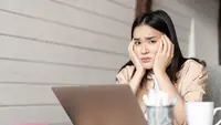 11 Kepribadian Orang yang Selalu Mengecek Pintu Berkali-kali, Punya Sifat Teliti