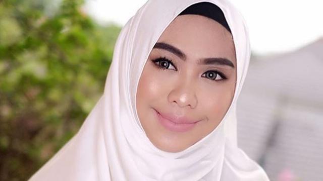 Oki Setiana Dewi Masih Tak Mau Gunakan Jasa Babysitter Showbiz Liputan6 Com