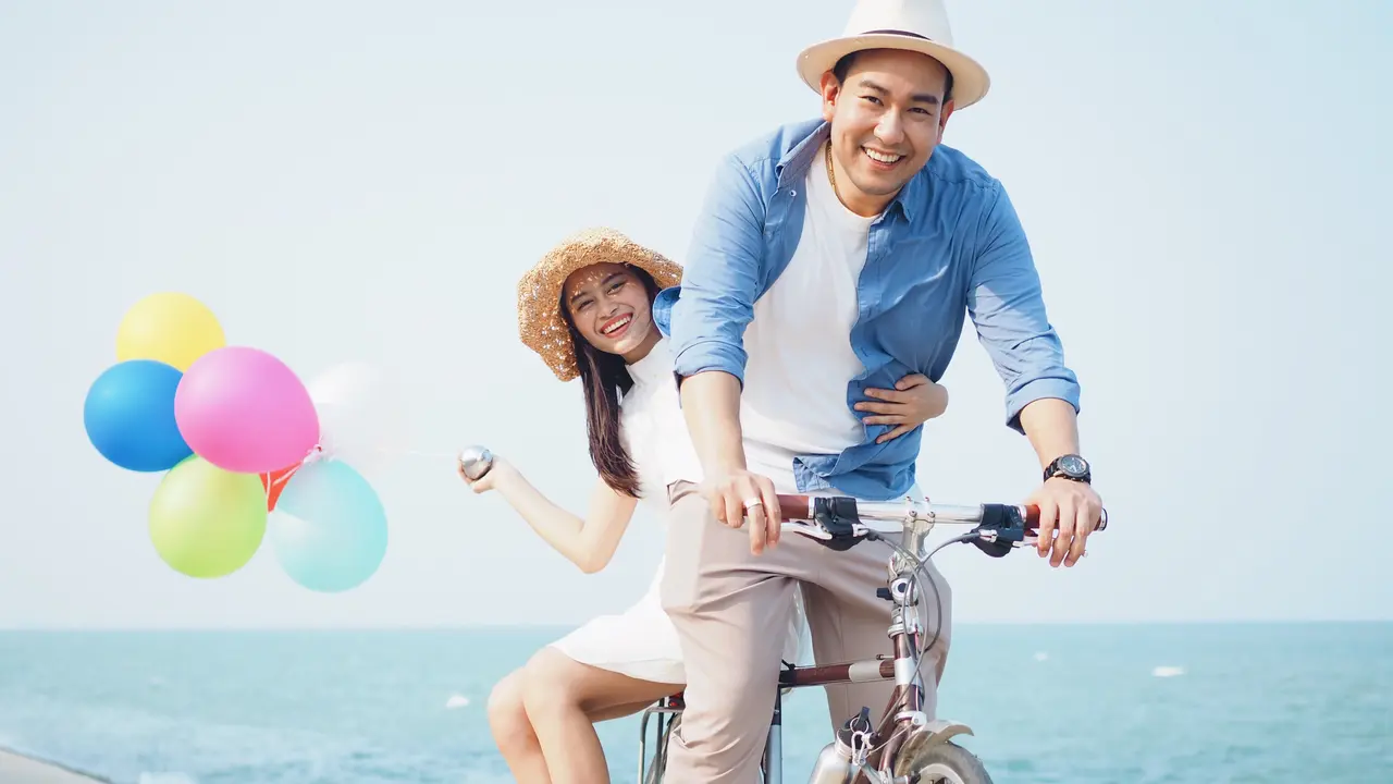 pasangan cinta