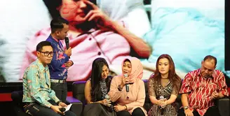 Julia Perez saat ini masih terus berjuang melawan penyakit kanker serviksnya. Beruntung, para sahabat dan keluarga selalu bersamanya dan memberikan dukungan untuk kesembuhan Jupe. (Bambang E. Ros/Bintang.com)