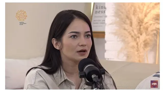 7 Kisah Pilu Enzy Storia yang Tak Pernah Terungkap, Ditinggal Ayah Sejak Usia 6 Tahun