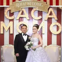 Momo Geisha tampak anggun dalam balutan gaun pengantin pada hari pernikahannya, Minggu (9/4) di Malang, Jawa Timur 