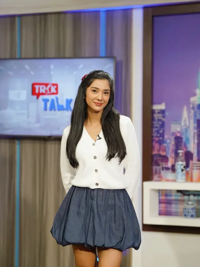 5 Pesona Fanny Ghassani Berbalut Outfit Putih, Pesona Menawan Bak Bidadari (credit: instagram/fannyghassani).