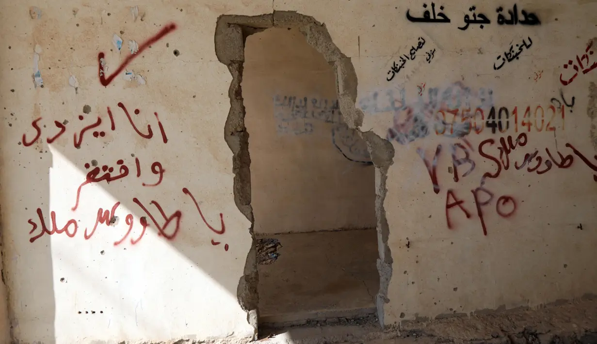 Satu dekade kemudian, kekhalifahan ISIS di Suriah dan Irak menjadi kenangan kelam, tetapi rasa sakitnya masih terasa di desa Solagh yang sebagian besar ditinggalkan. (Safin HAMID / AFP)