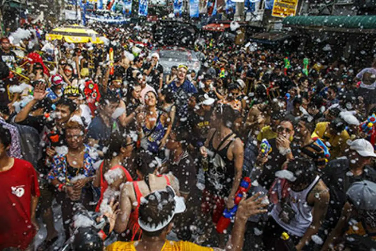 Dilarang Marah Saat Belimbur, Festival Songkran ala Kutai Erau