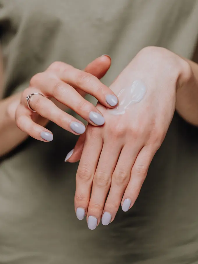 Contoh ilustrasi tangan yang bersih