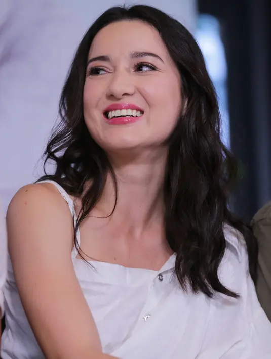 Julie Estelle