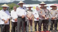 Kapolri Bersama Mentan Panen Jagung di Bone: Ketahanan Pangan Harus Dikawal