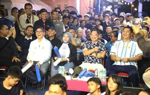 Mendagri Nobar Final Piala Dunia Bareng Warga Menteng