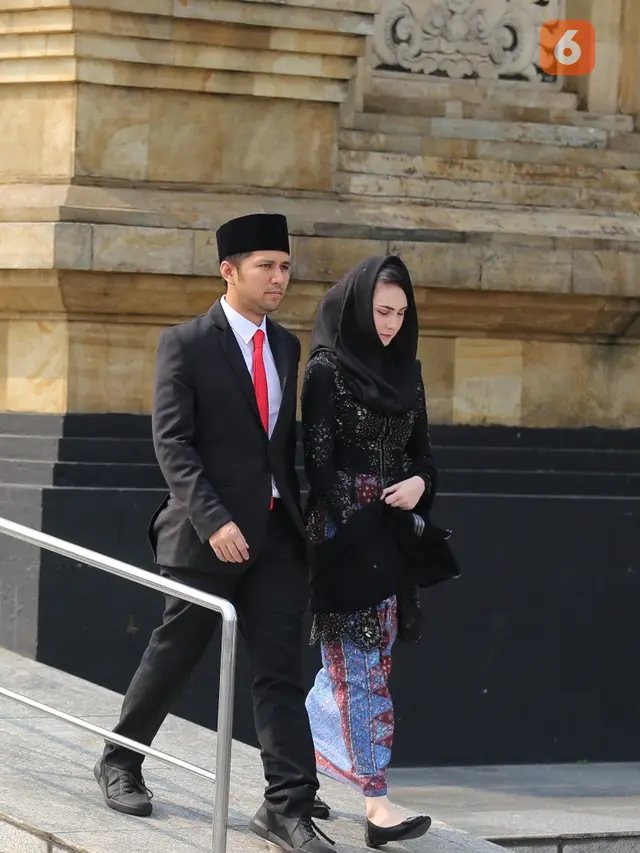 [Fimela] Arumi Bachsin dan Emil Dardak
