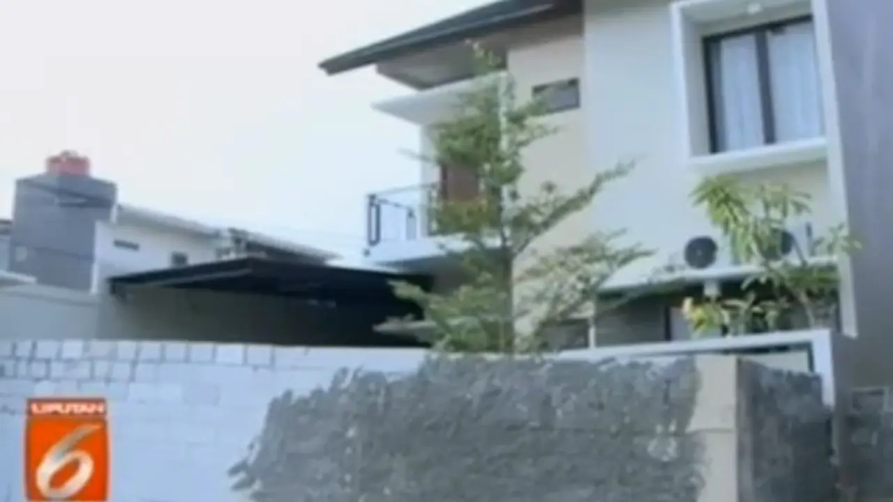 Rumah ditembok warga Bintaro