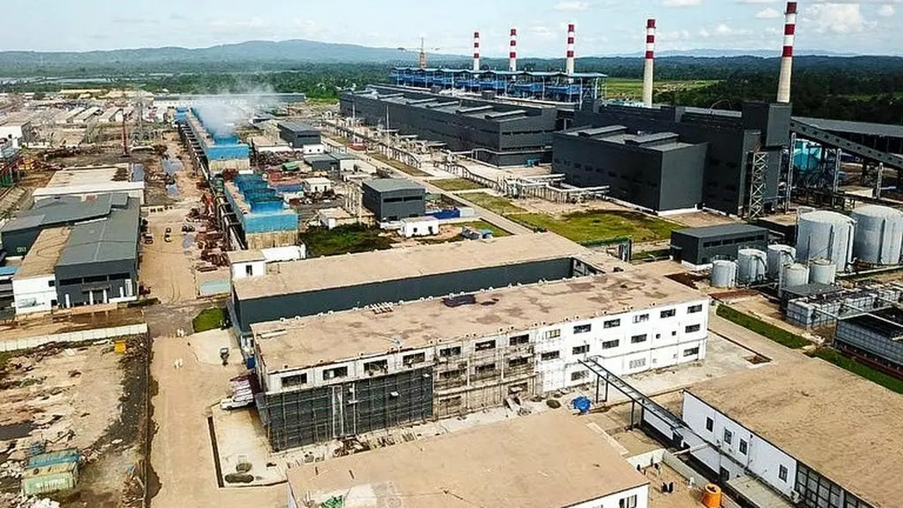 Pembangunan gedung baru di PT VDNI dan PT OSS yang rencananya akan dilakukan oleh TKA China.(Liputan6.com/Ahmad Akbar Fua)