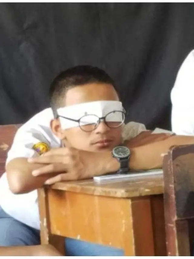 6 Ide Kreatif Murid Atasi Mengantuk Saat Sekolah Ini Absurd, Ada-Ada Saja