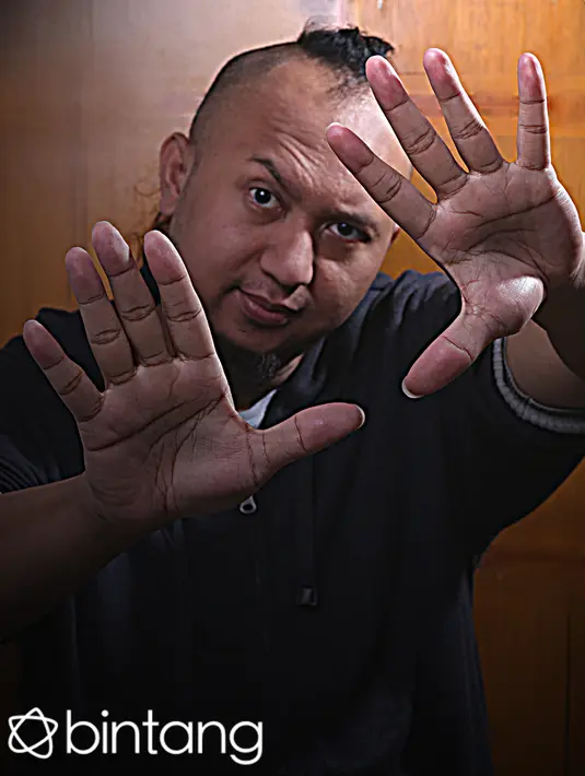 Semangat Anggy yang tak pernah putus asa membuat dirinya sukses menghasilkan karya ‘Coboy Junior The Movie’ dengan raihan penonton 683.604 pada tahun 2013. Kerja kerasnya pun tidak sia-sia. (Andy Masela/Bintang.com)