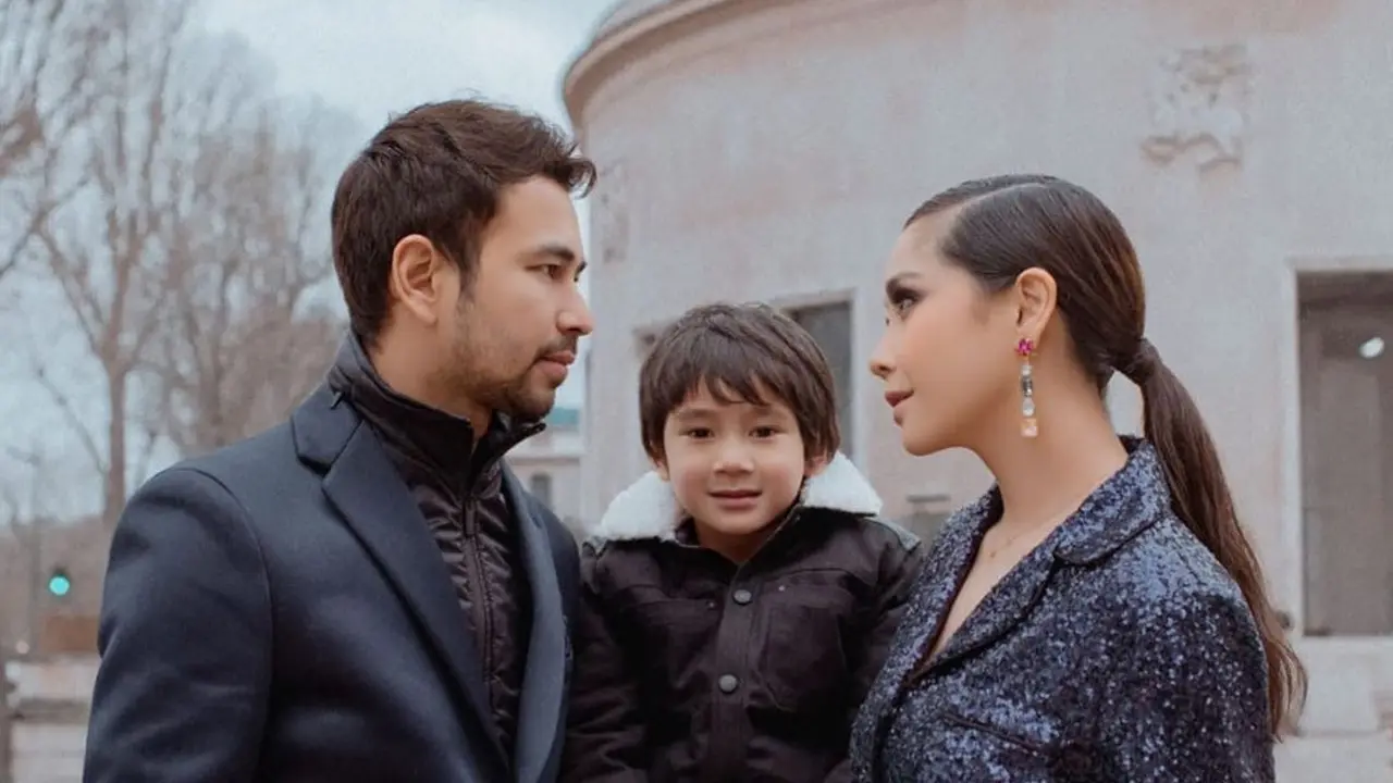 Raffi Ahmad dan Nagita Slavina. (Foto: Rio Motret dari Instagram @raffinagita1717)