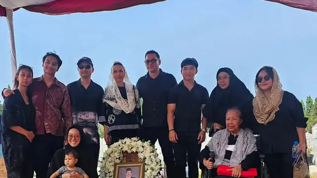 Ari Wibowo Sampaikan Pesan Haru untuk Mendiang Ayahanda, Kenang Sosok Almarhum yang Periang. (instagram.com/ariwibowo_official)