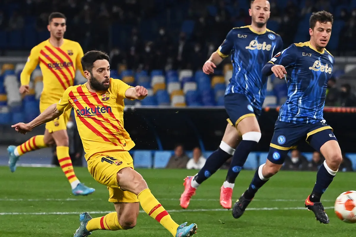 Foto: Aubameyang Kembali Cetak Gol, Barcelona Menang Telak di Kandang Napoli dan Lolos ke Babak 16 Besar Liga Europa 2021 / 2022